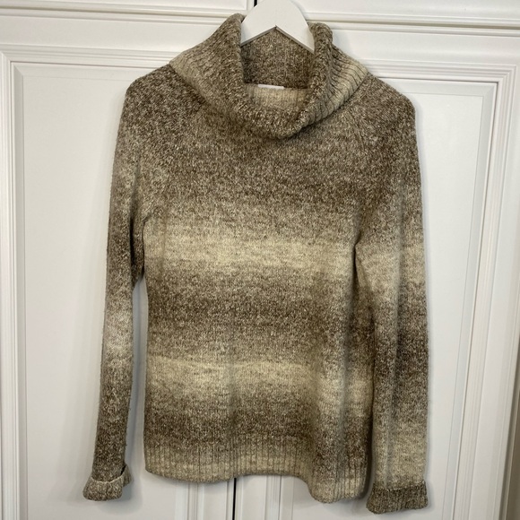 EUC Women’s Columbia Size Large Cowl Neck Sweater in Broad Horizontal Stripes - Picture 2 of 9